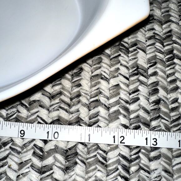 Vintage Pyrex Early American 1 1/2 Quart Brown & Gold Divided Casserole No Lid - Picture 11 of 13